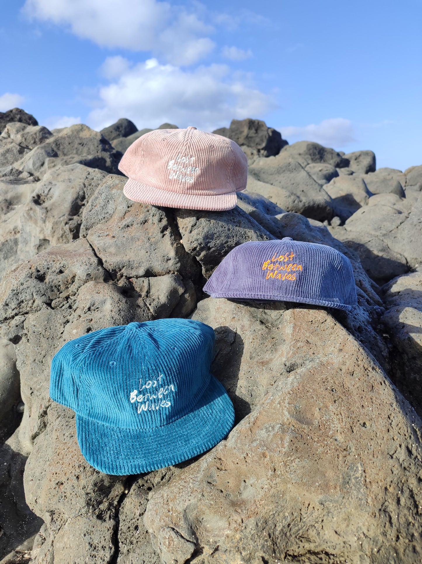 CHILLER "Lost between Waves" Gorra de pana